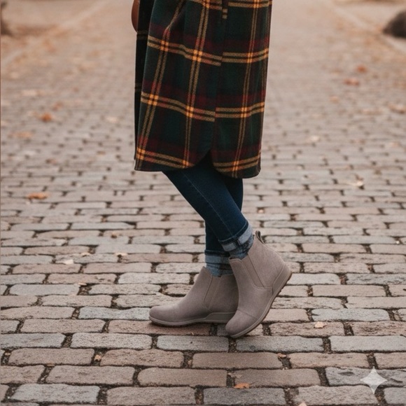 GIFT READY NWOT Sorel Women's Evie Pull on Rain Boot - Omega Taupe, size 10 - Picture 9 of 9